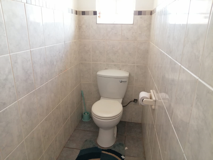 3 Bedroom Property for Sale in Geelhoutpark North West